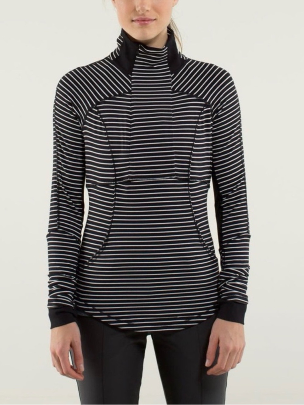 Lululemon Base Runner 1/2 Zip Size 4 In Parallel Stripe Black and White
